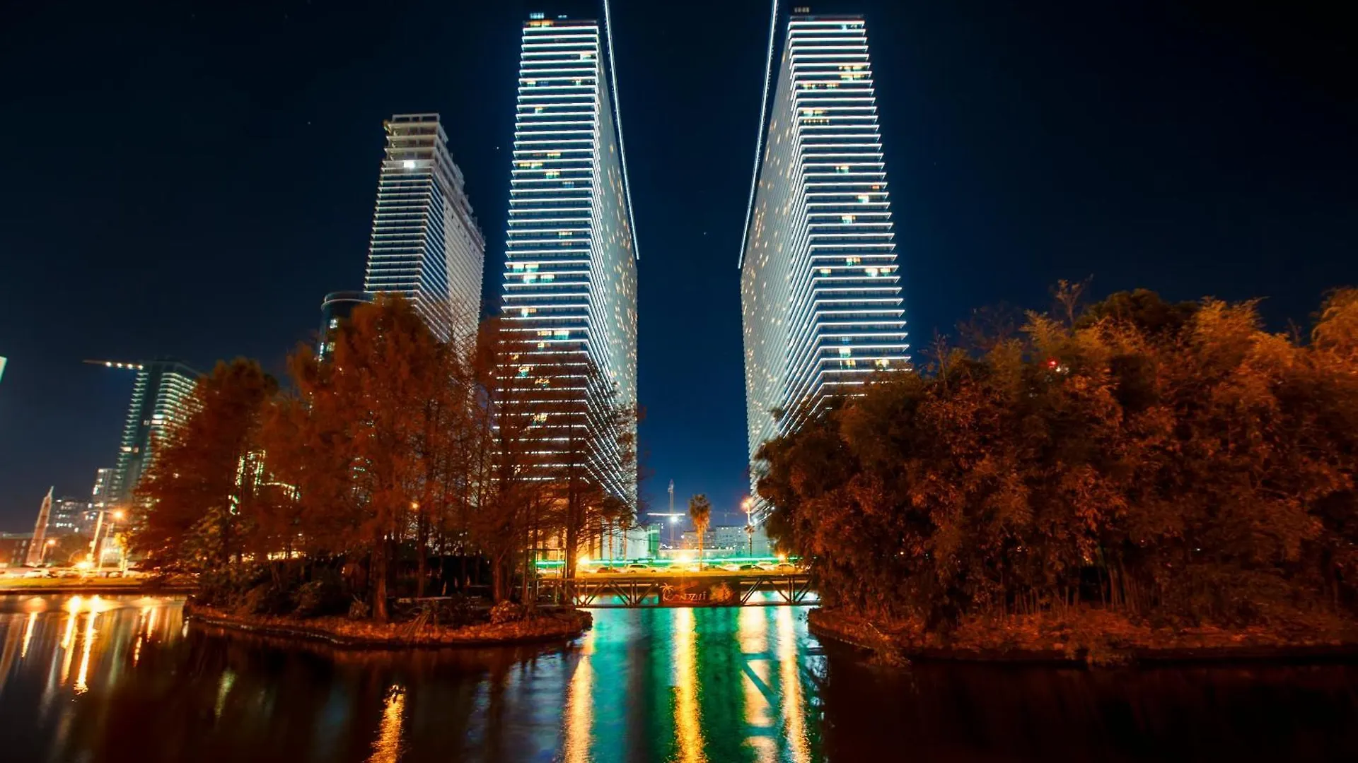 Orbi City Center Suites 巴统