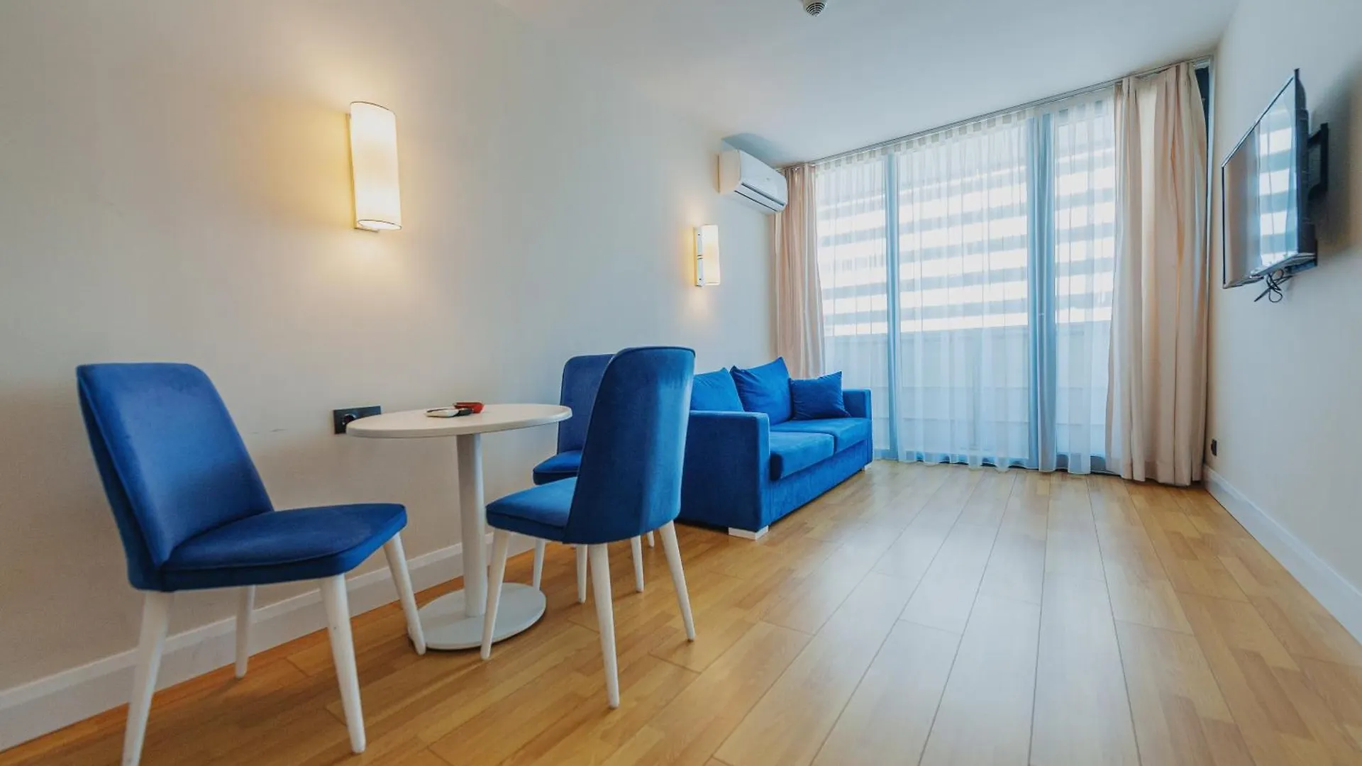 Orbi City Center Suites Batumi 0*,