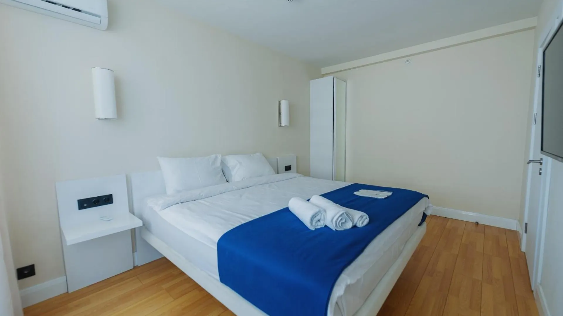 Orbi City Center Suites Batumi 0*,